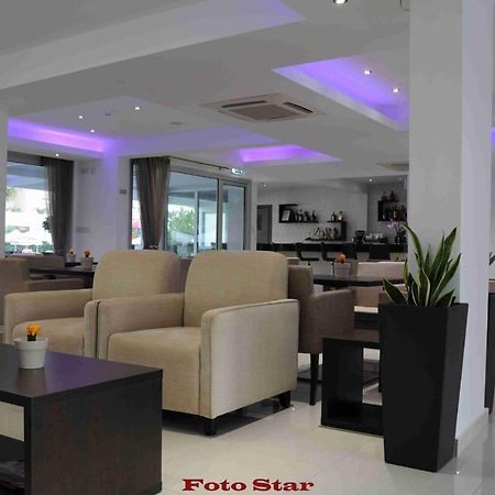 Frixos Suites Hotel Apartments Larnaca Dış mekan fotoğraf