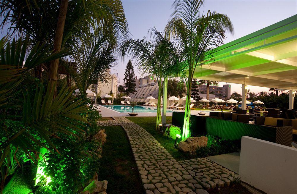 Frixos Suites Hotel Apartments Larnaca Dış mekan fotoğraf