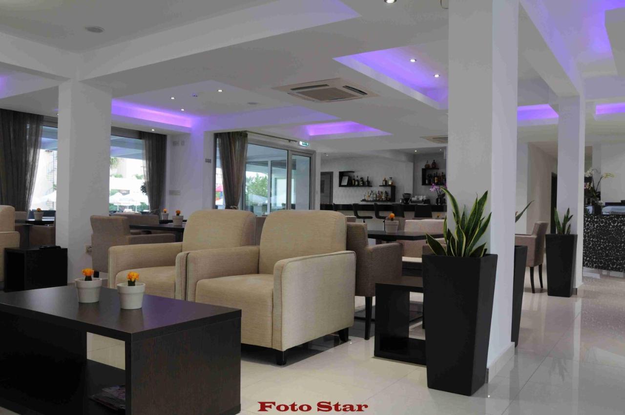 Frixos Suites Hotel Apartments Larnaca Dış mekan fotoğraf