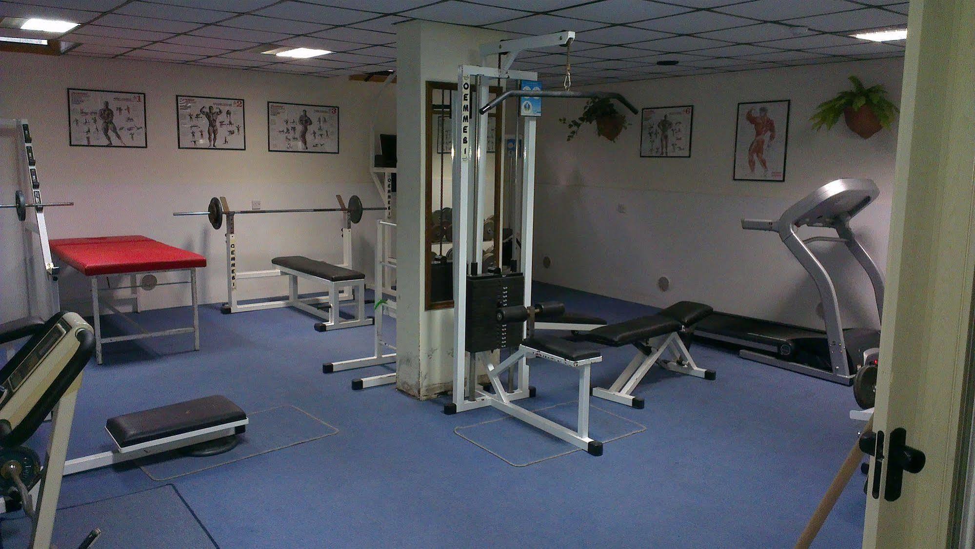 Frixos Suites Hotel Apartments Larnaca Dış mekan fotoğraf