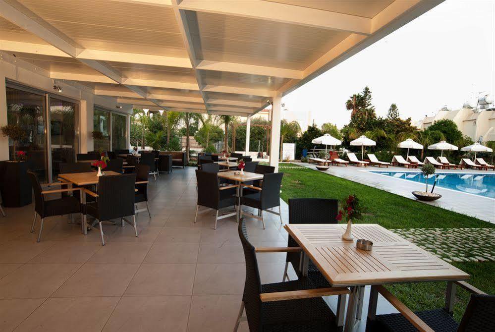Frixos Suites Hotel Apartments Larnaca Dış mekan fotoğraf